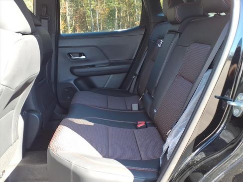 New 2026 Nissan Kicks SR w/ Cold Weather Package image 15