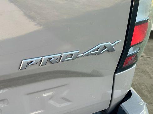 Used 2023 Nissan Frontier PRO-4X w/ Pro Convenience Package image 22