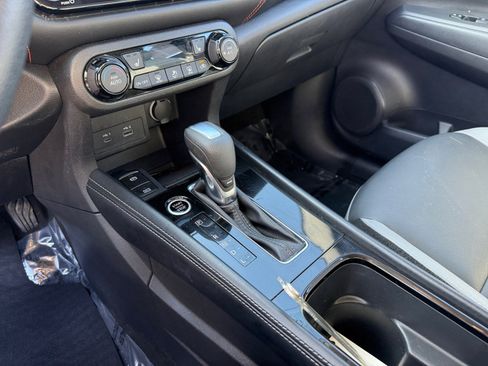 Used 2023 Nissan Kicks SR w/ SR Premium Package image 13