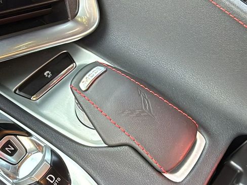 Used 2025 Chevrolet Corvette Stingray Convertible w/ 1LT image 15