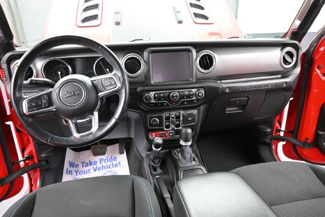 Used 2022 Jeep Wrangler Unlimited Rubicon 4xe w/ Cold Weather Group AWD/4WD image 29