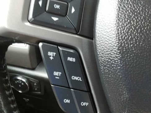 Used 2021 Ford Expedition Max XLT RWD image 16