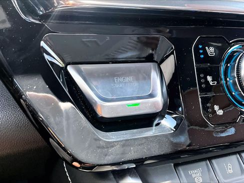 Used 2024 GMC Sierra 3500 Denali Ultimate AWD/4WD image 33
