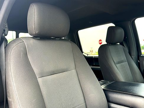 Used 2019 Ford F150 XLT w/ Equipment Group 302A Luxury AWD/4WD image 23