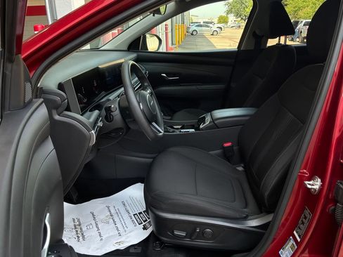 Used 2025 Hyundai Tucson SEL FWD image 10