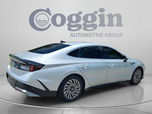 Certified 2024 Hyundai Sonata SEL FWD image 5