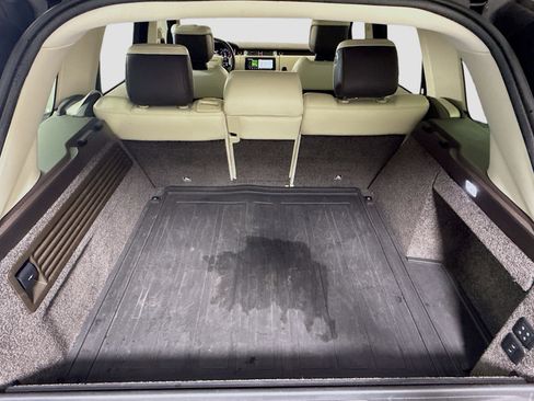 Used 2020 Land Rover Range Rover HSE image 35