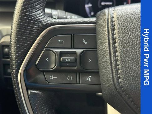 Used 2024 Toyota Tacoma TRD Sport AWD/4WD image 20