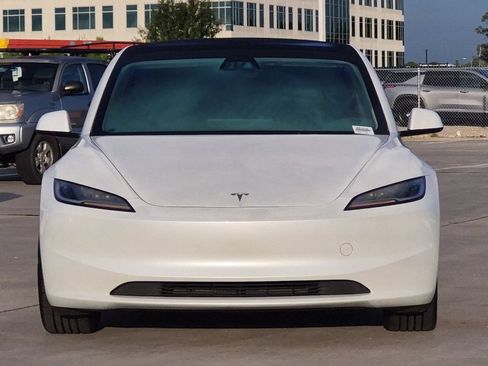 Used 2024 Tesla Model 3 Standard Range RWD image 9