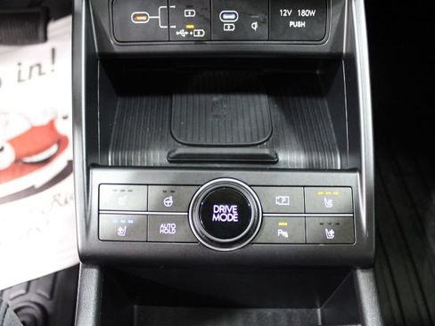 Used 2024 Hyundai Kona Limited FWD image 34