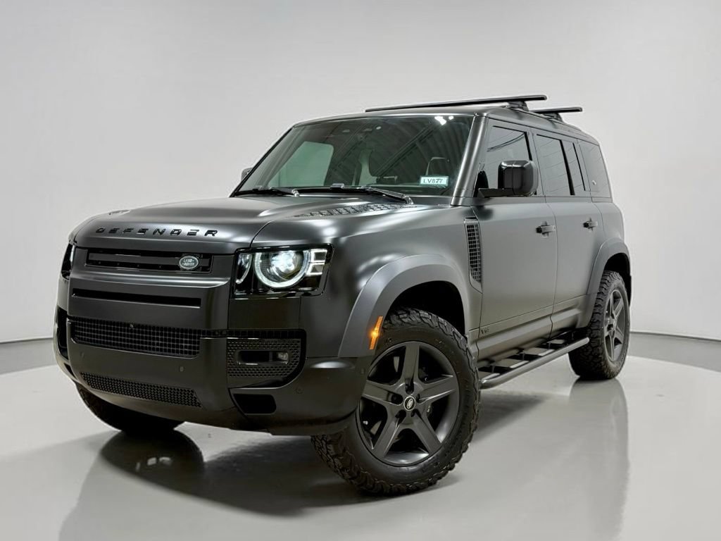 Used 2023 Land Rover Defender 110 V8 AWD/4WD image 2