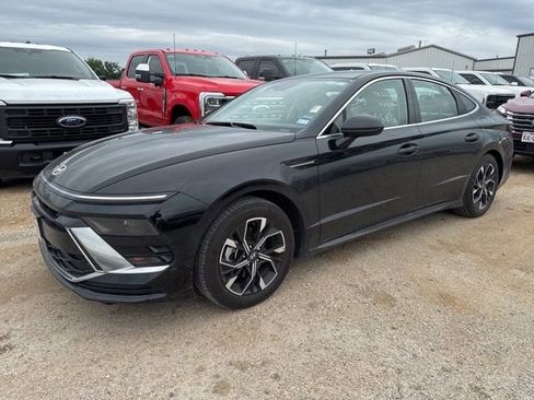 Used 2025 Hyundai Sonata SEL FWD image 1