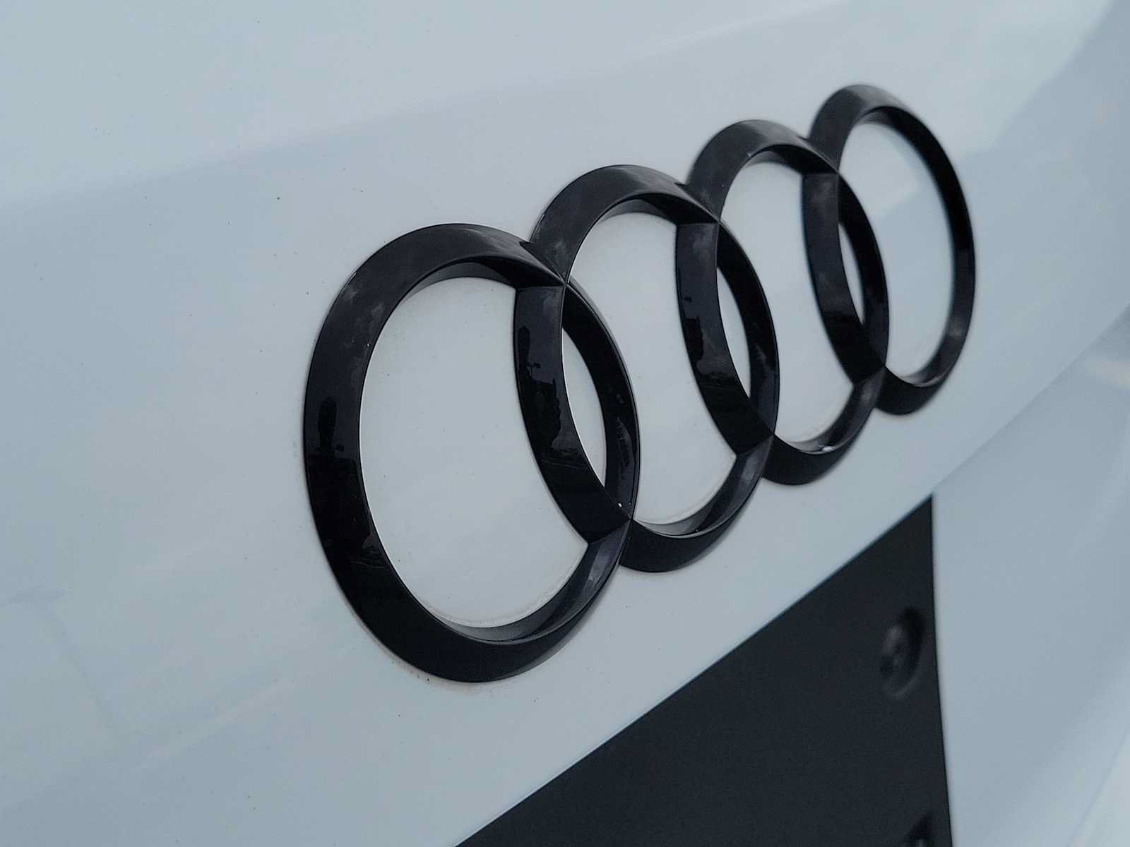 Used 2021 Audi Q3 2.0T Premium w/ Convenience Package AWD/4WD image 10