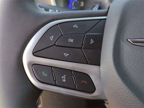 New 2026 Chrysler Pacifica Select image 26