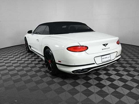 Used 2021 Bentley Continental GT V8 image 4