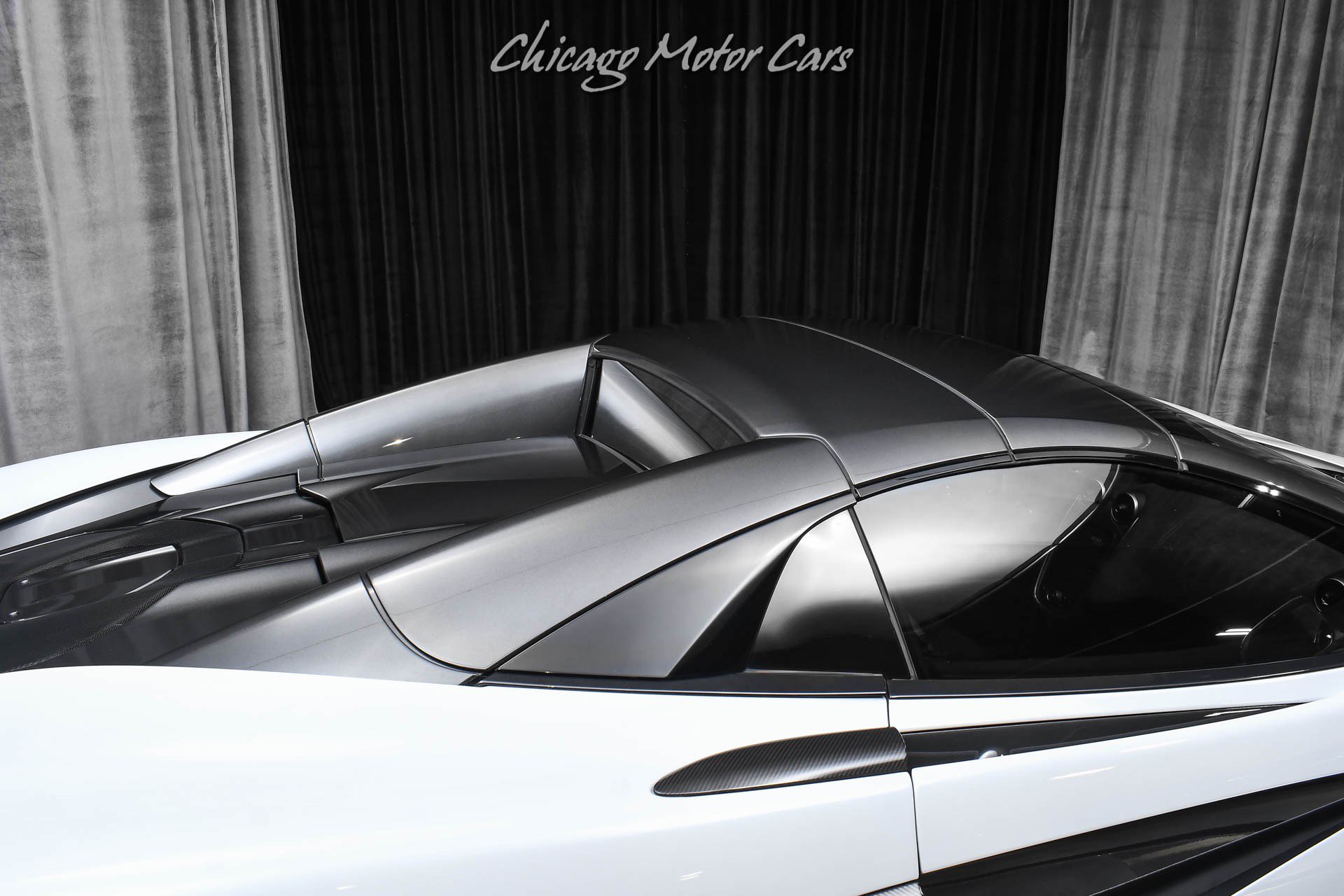 Used 2020 McLaren 600LT Spider RWD image 52