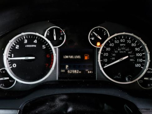 Used 2015 Toyota Tundra SR5 w/ SR5 Upgrade Package image 21