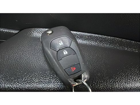 Used 2020 Chevrolet Trax LS FWD image 19