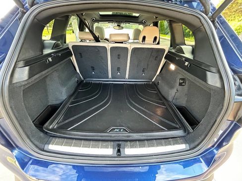 Used 2018 BMW X1 sDrive28i w/ Premium Package FWD image 11