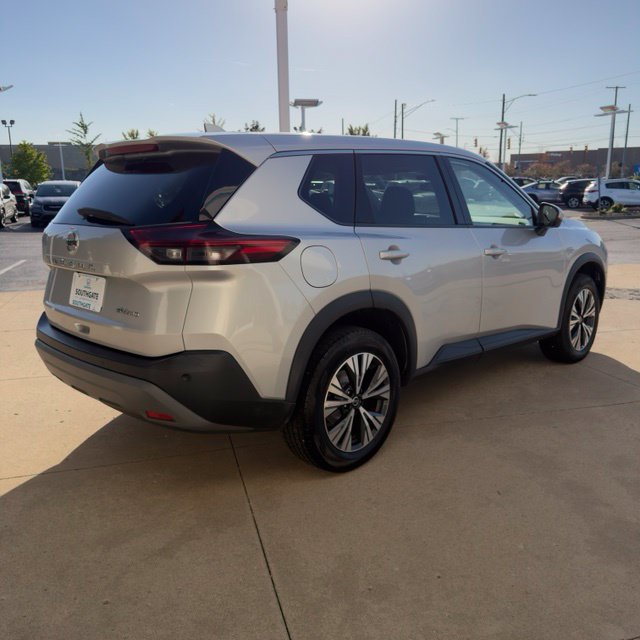 Used 2021 Nissan Rogue SV AWD/4WD image 5