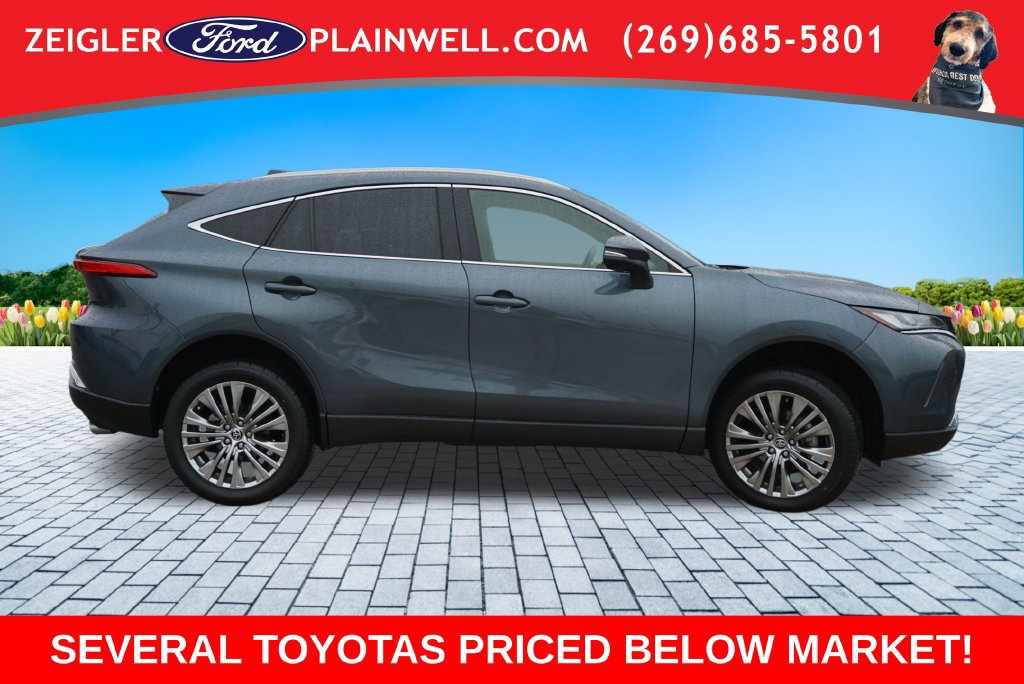 Used 2022 Toyota Venza XLE AWD/4WD image 6