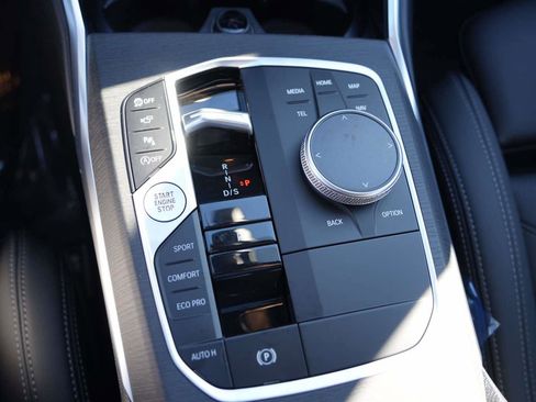 New 2026 BMW 330i Sedan w/ Convenience Package image 23