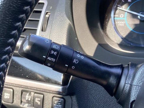 Used 2018 Subaru Forester 2.5i Touring AWD/4WD image 30