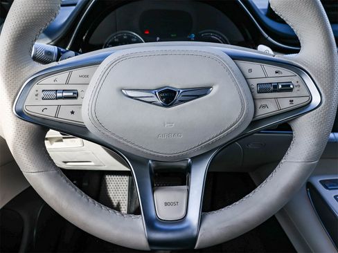 Used 2025 Genesis Electrified GV70 Advanced image 25