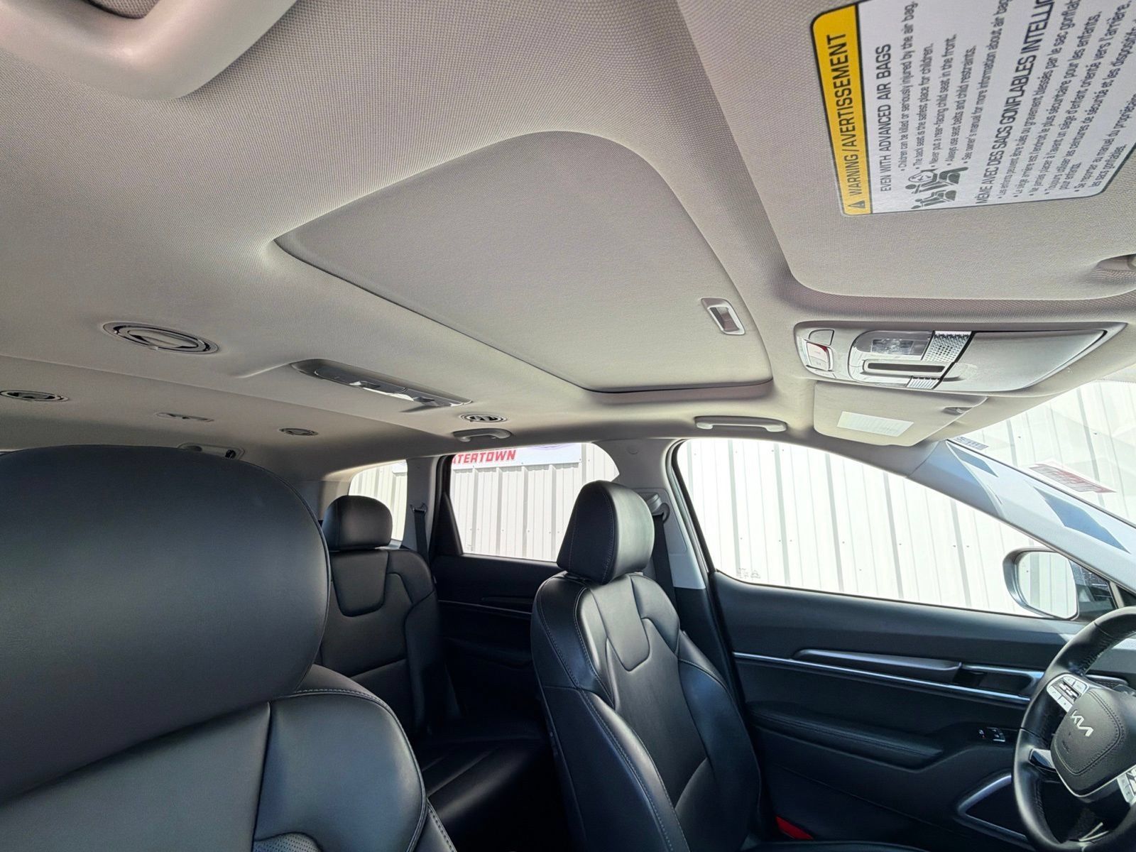 Used 2025 Kia Telluride S AWD/4WD image 9