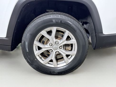 Used 2021 Jeep Grand Cherokee L Limited image 29