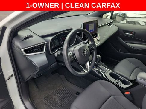 Used 2025 Toyota Corolla SE w/ SE Package FWD image 19