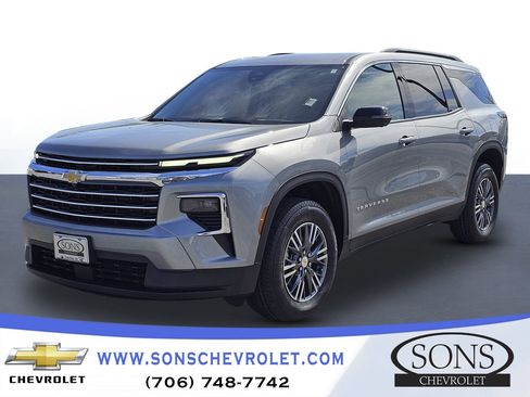 New 2026 Chevrolet Traverse LT w/ Driver Confidence Package FWD image 1