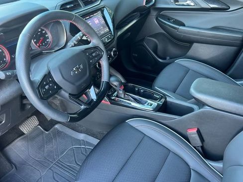 Used 2023 Chevrolet TrailBlazer RS w/ Sun and Liftgate Package image 10