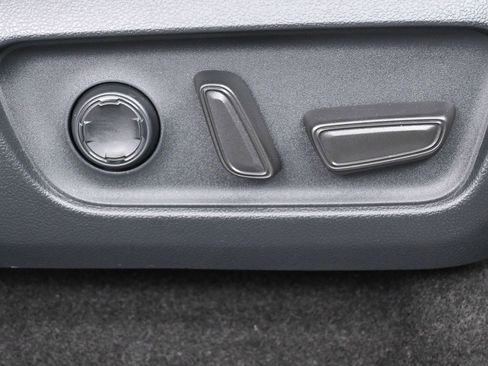 Certified 2025 Toyota 4Runner Limited image 38