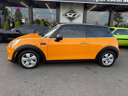 Used 2014 MINI Cooper 2-Door Hardtop FWD image 2