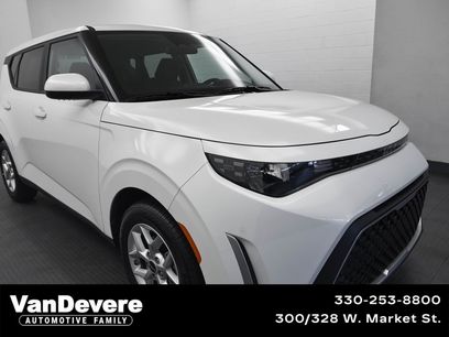 New 2025 Kia Soul LX w/ LX Technology Package