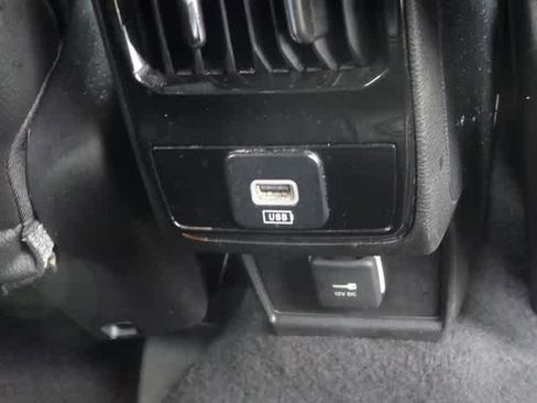 Used 2024 Jeep Compass Latitude AWD/4WD image 10