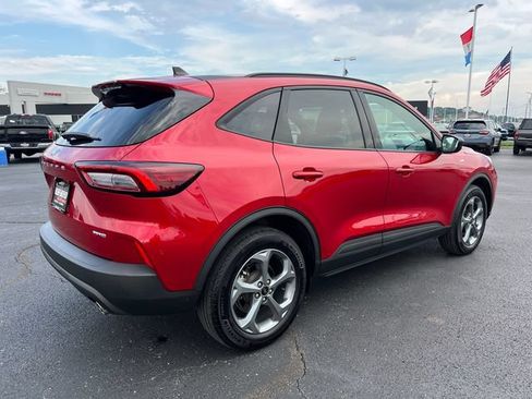 Used 2025 Ford Escape ST-Line AWD/4WD image 8