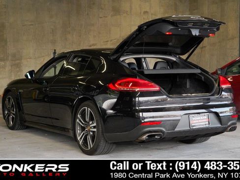 Used 2016 Porsche Panamera 4 Edition image 52