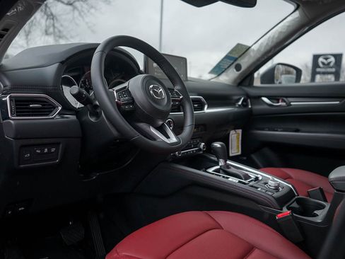 Certified 2025 MAZDA CX-5 Carbon Edition image 17