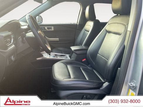 Used 2023 Ford Explorer XLT w/ Equipment Group 202A image 9