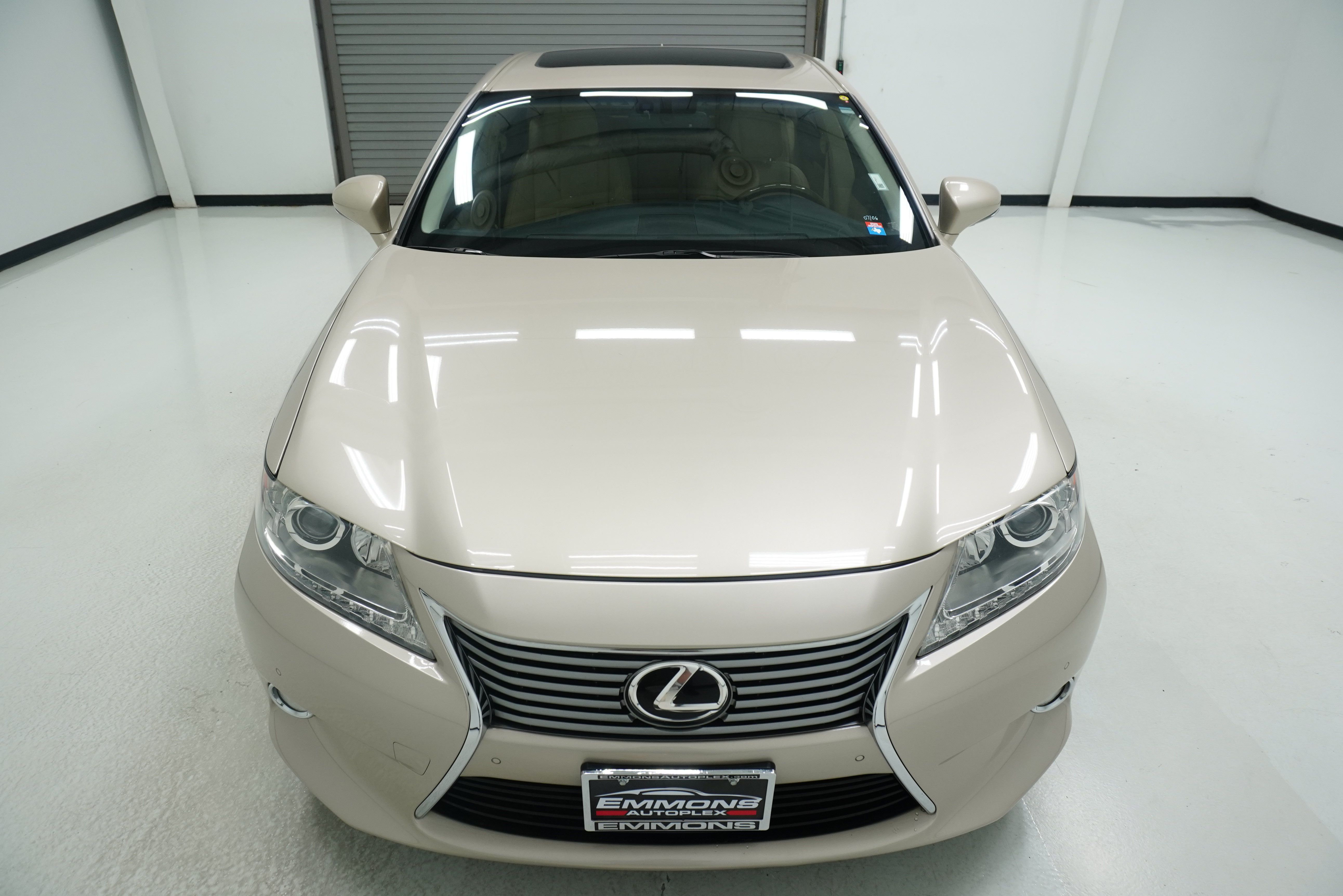 Used 2013 Lexus ES 350 w/ Luxury Pkg FWD image 2