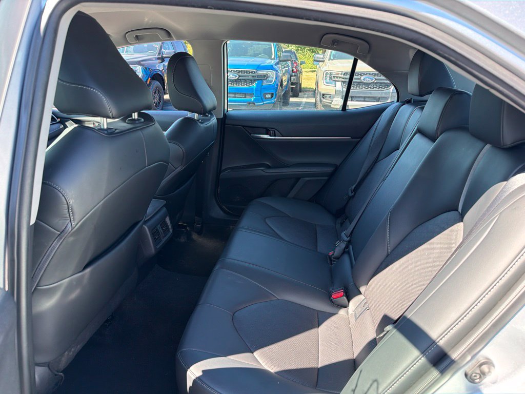 Used 2023 Toyota Camry XSE FWD image 11