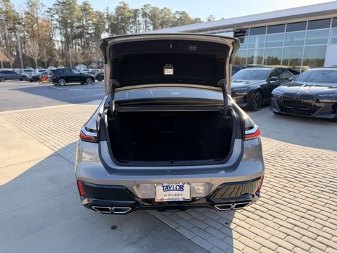 Certified 2023 BMW 760i xDrive image 17