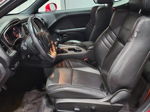 Used 2016 Dodge Challenger SRT Hellcat RWD image 32