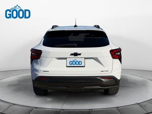 New 2026 Chevrolet Trax ACTIV w/ Sunroof Package image 4