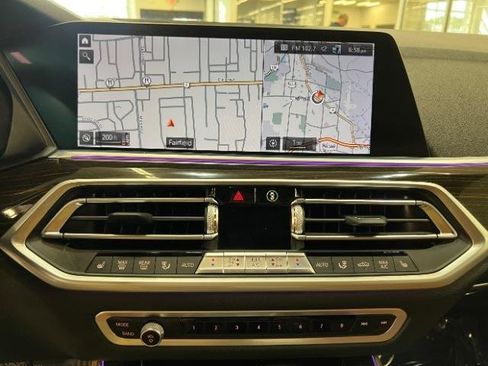 Used 2019 BMW X5 xDrive40i w/ Executive Package AWD/4WD image 19