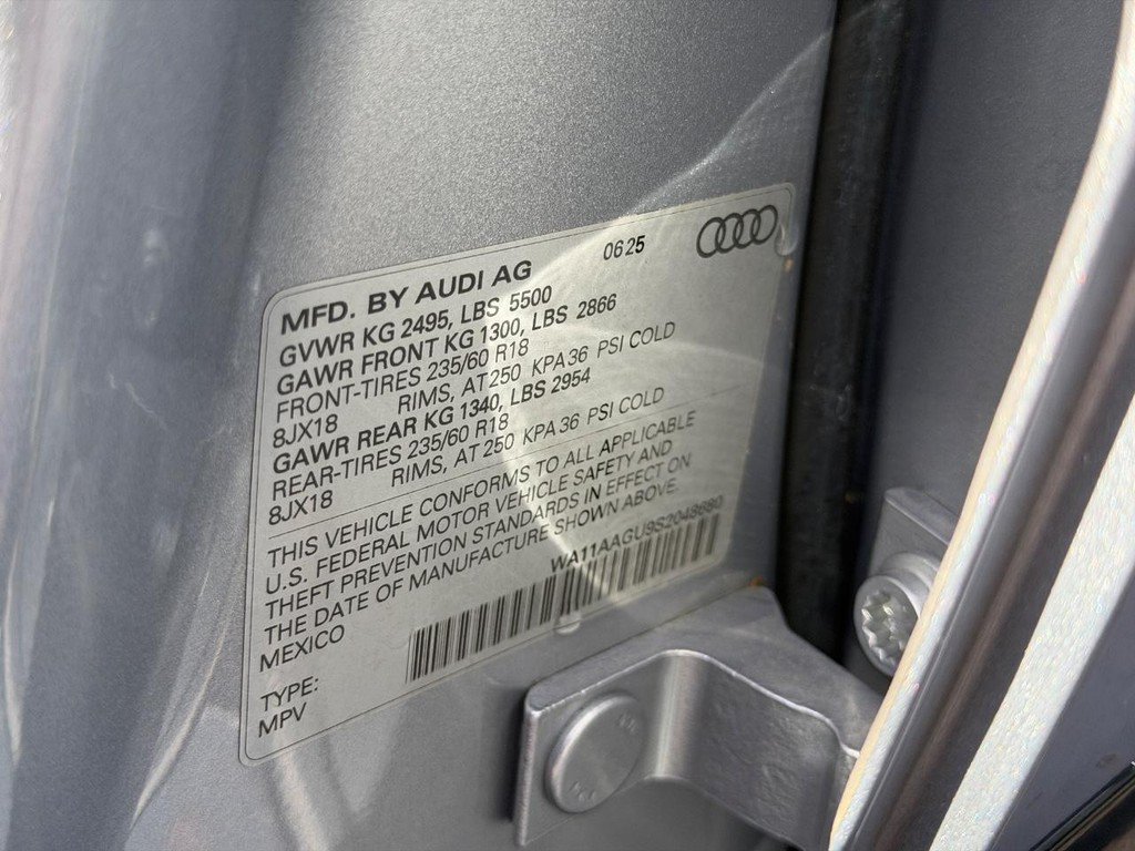Used 2025 Audi Q5 Premium w/ Convenience Package AWD/4WD image 22