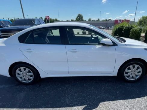 Used 2023 Kia Rio S FWD image 2