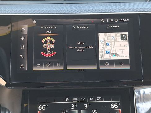 Used 2024 Audi SQ8 e-tron Premium Plus w/ Black Optic Package image 23